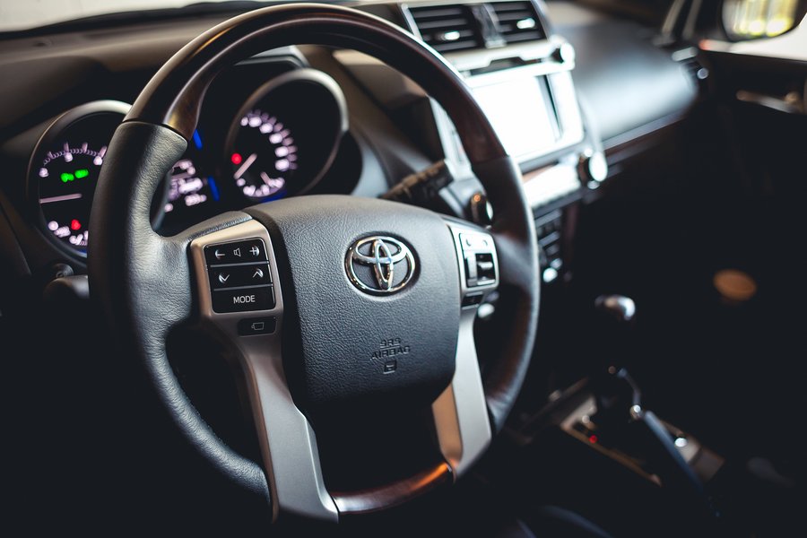 Магистр экономии: тест-драйв Toyota LC Prado